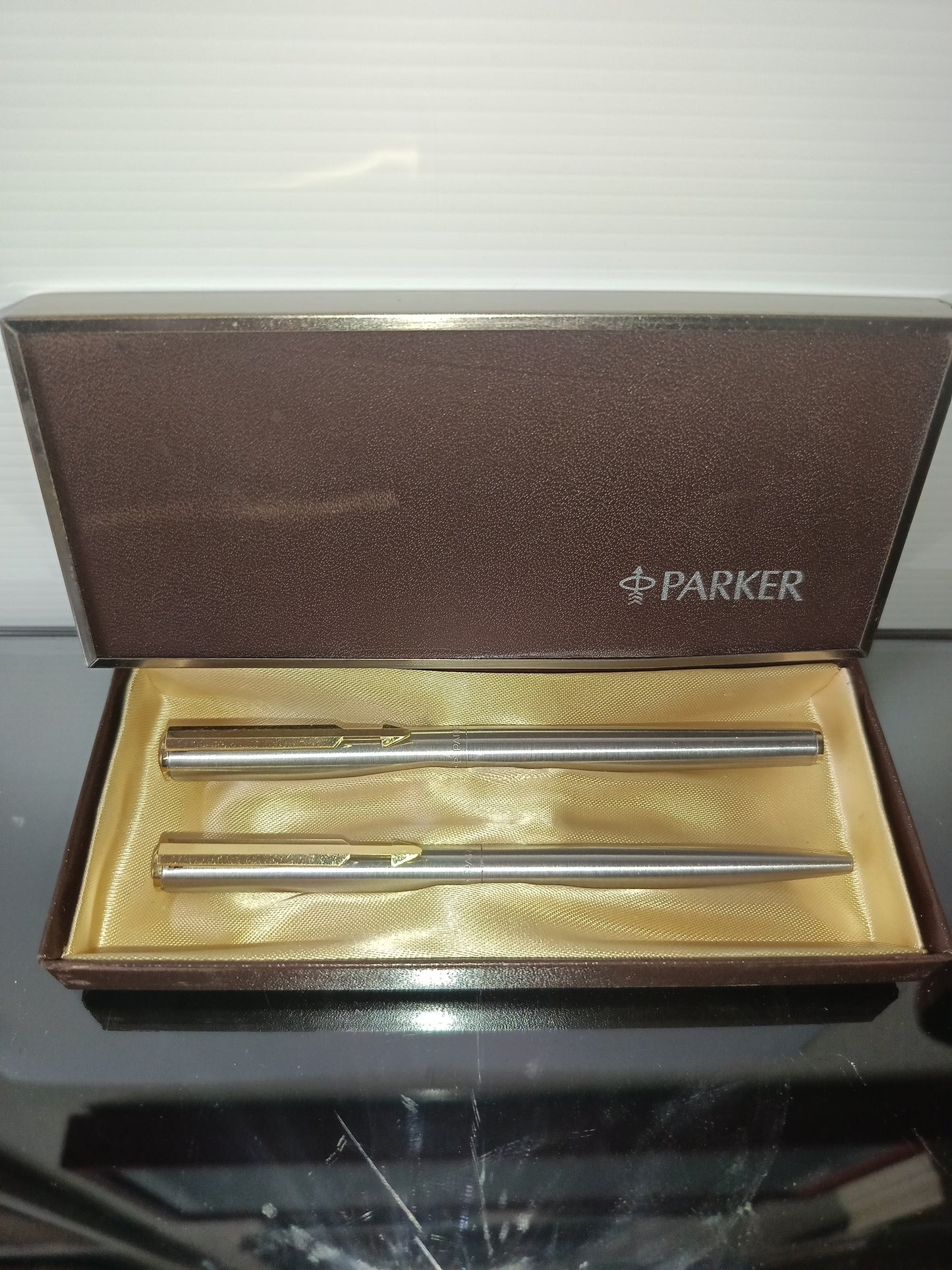 Parker 2 Penne A Sfera Vintage
Made in England