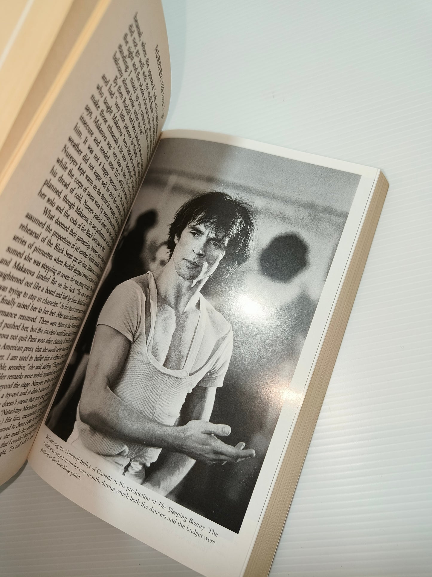 Biografia Nureyev in inglese, LEGGI