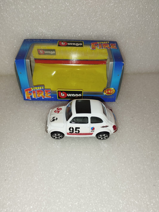 Fiat 500 Sport
Scala 1:43
Bburago
Street Fire Collection
