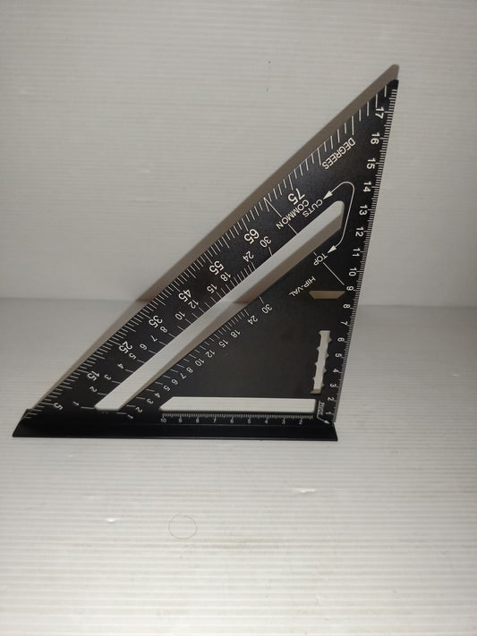Righello Triangolare
In Alluminio