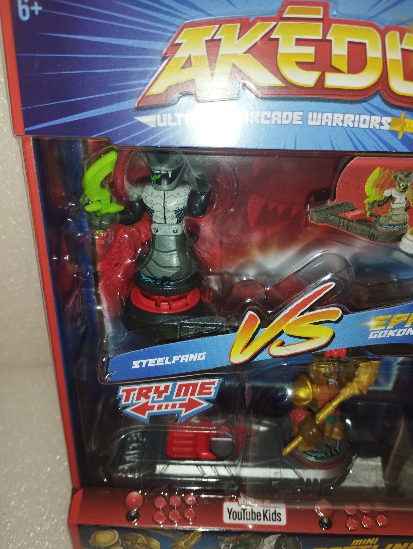 Akedo Steelfang vs Epic Gokong Giochi Preziosi