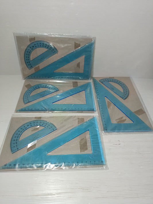 Lotto Strumenti Geometrici In Plastica
Vintage