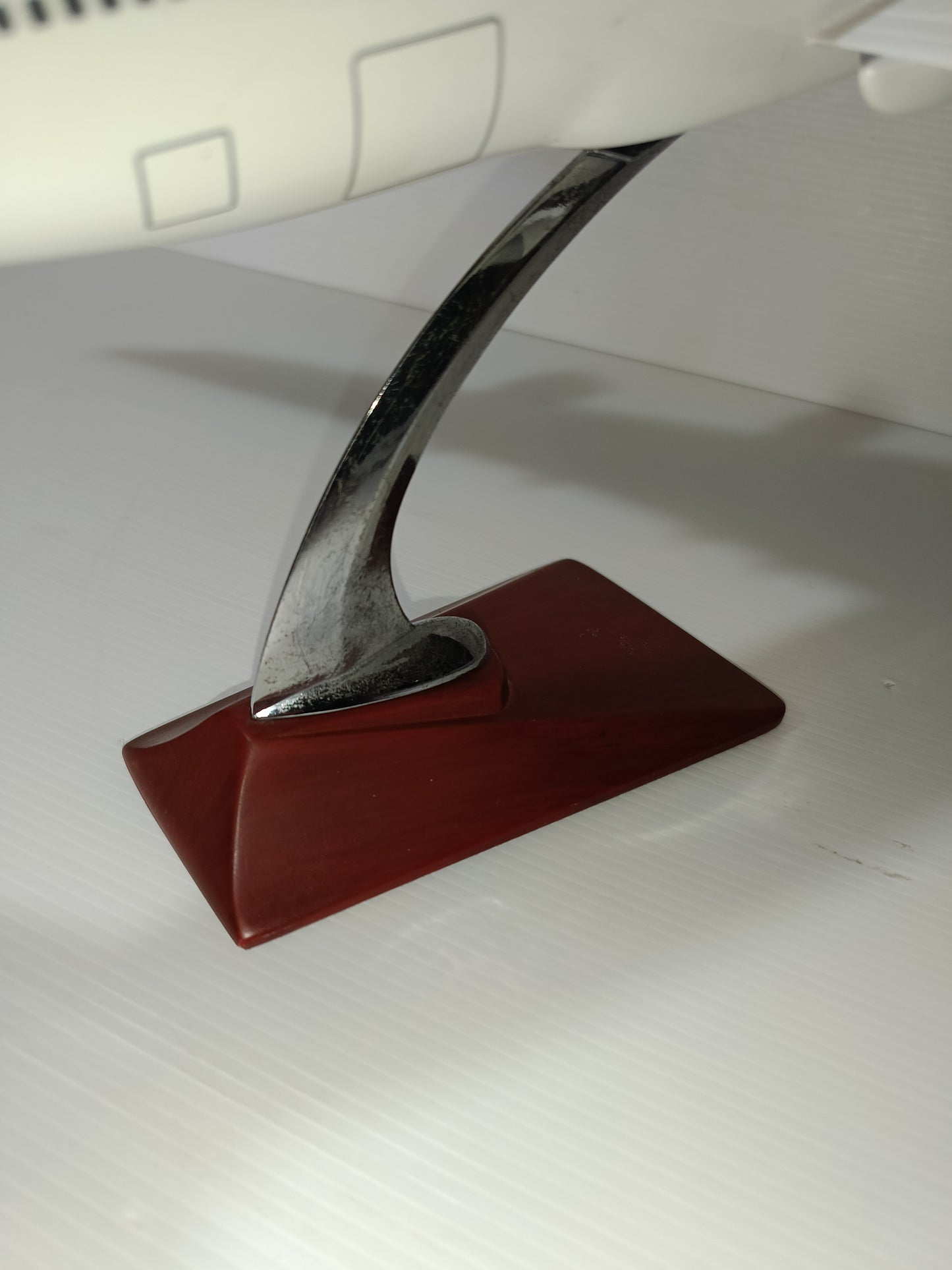 Boeing 747-400 Air France
In resina
Scala 1:120 (?)
Lunghezza cm.45 circa da restaurare