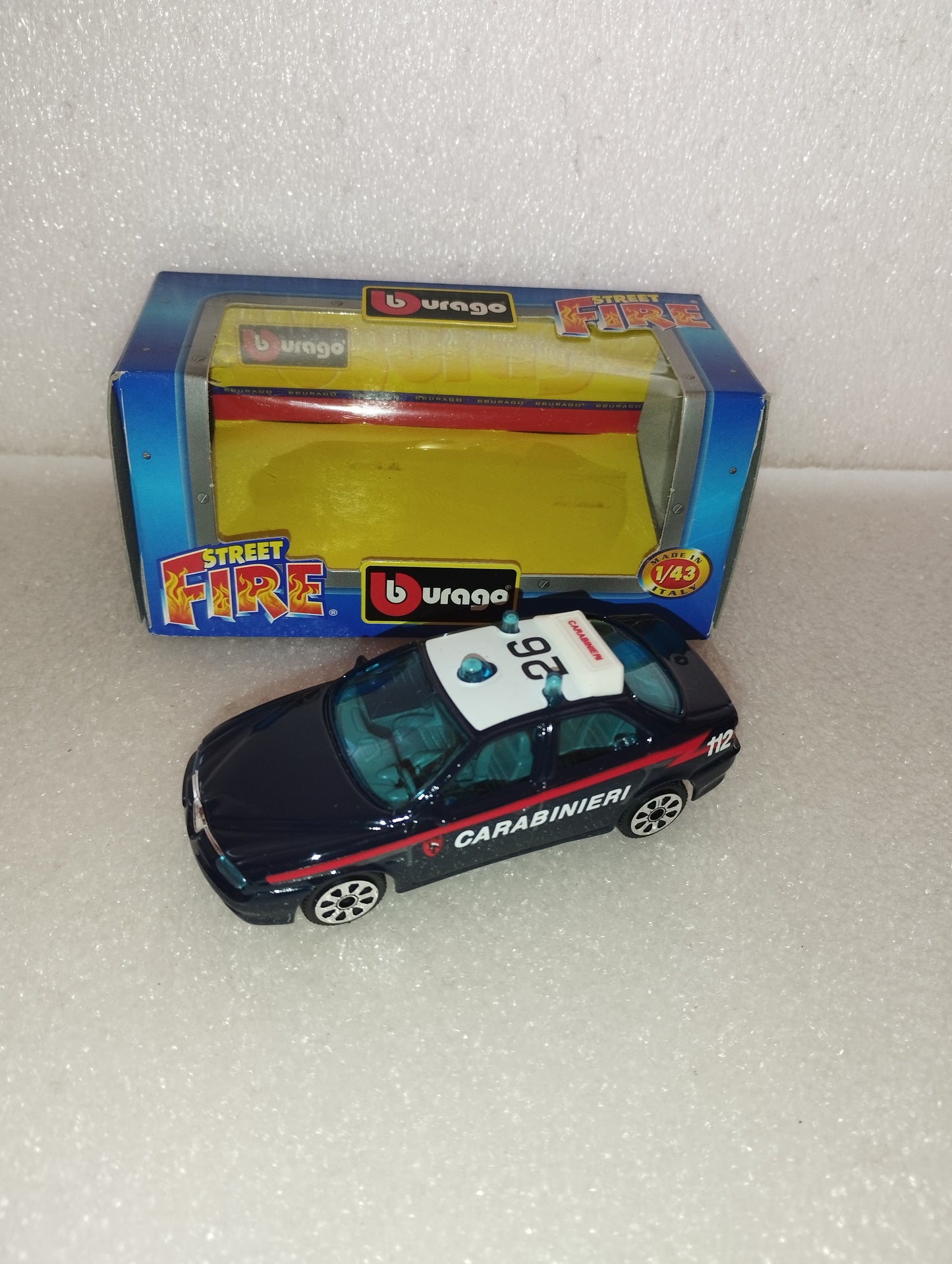 Alfa Romeo 156 Carabinieri Bburago
Scala 1:43