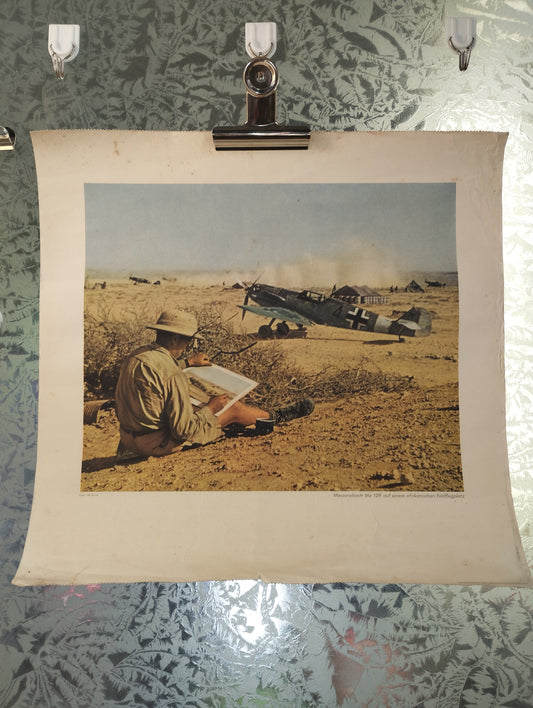 Rara Stampa Messerschmitt Me 109 in un aeroporto africano
Da Calendario della Luftwaffe 1942