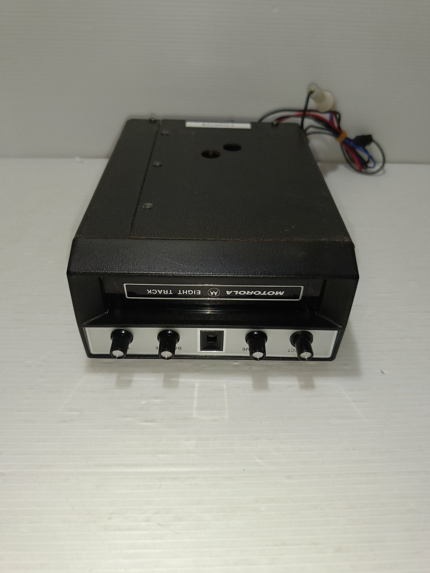 Motorola Lettore Stereo 8 Per Auto Non Testato
Modello TM213S1
Made in Japan