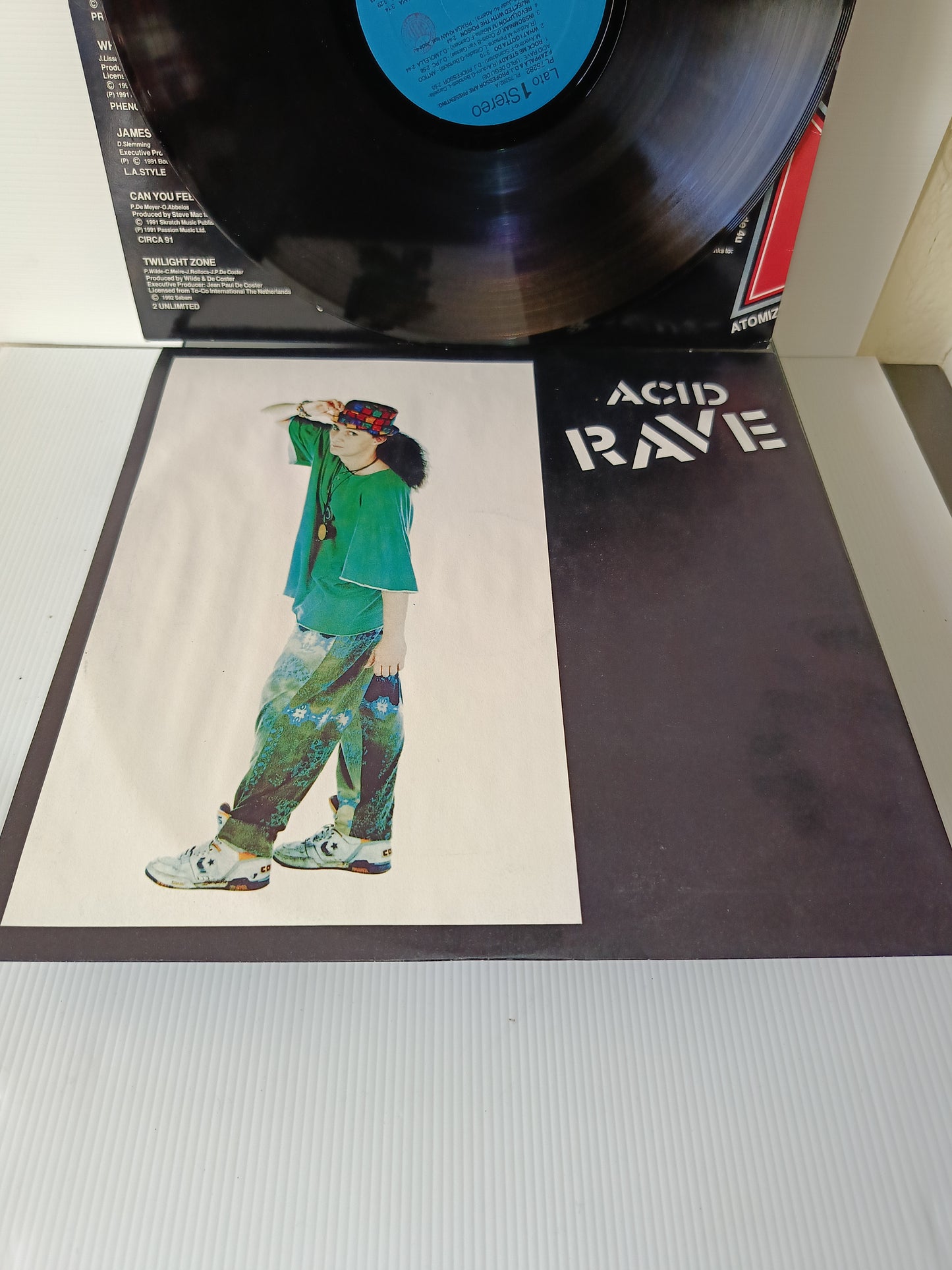 Acid Rave Urlo Degli Dei
D.J.Professor & Francesco Zappalà Lp Giri Edito nel 1992 da RCA Cod.PL75282