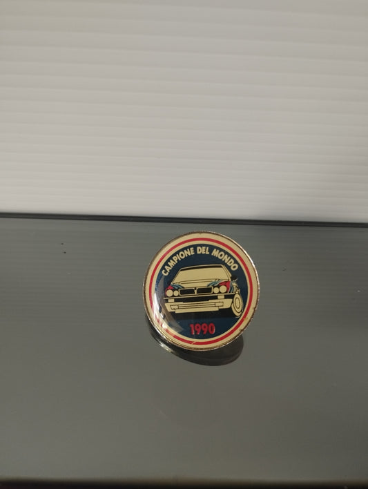 Spilla Lancia Delta HF Integrale Campione Del Mondo 1990