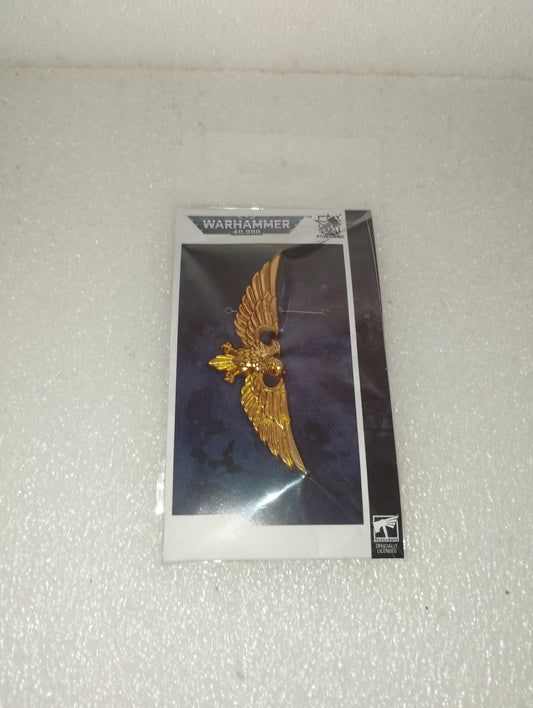 Starforged Warhammer 40,000 Spilla Aquila Dorata Space Marines