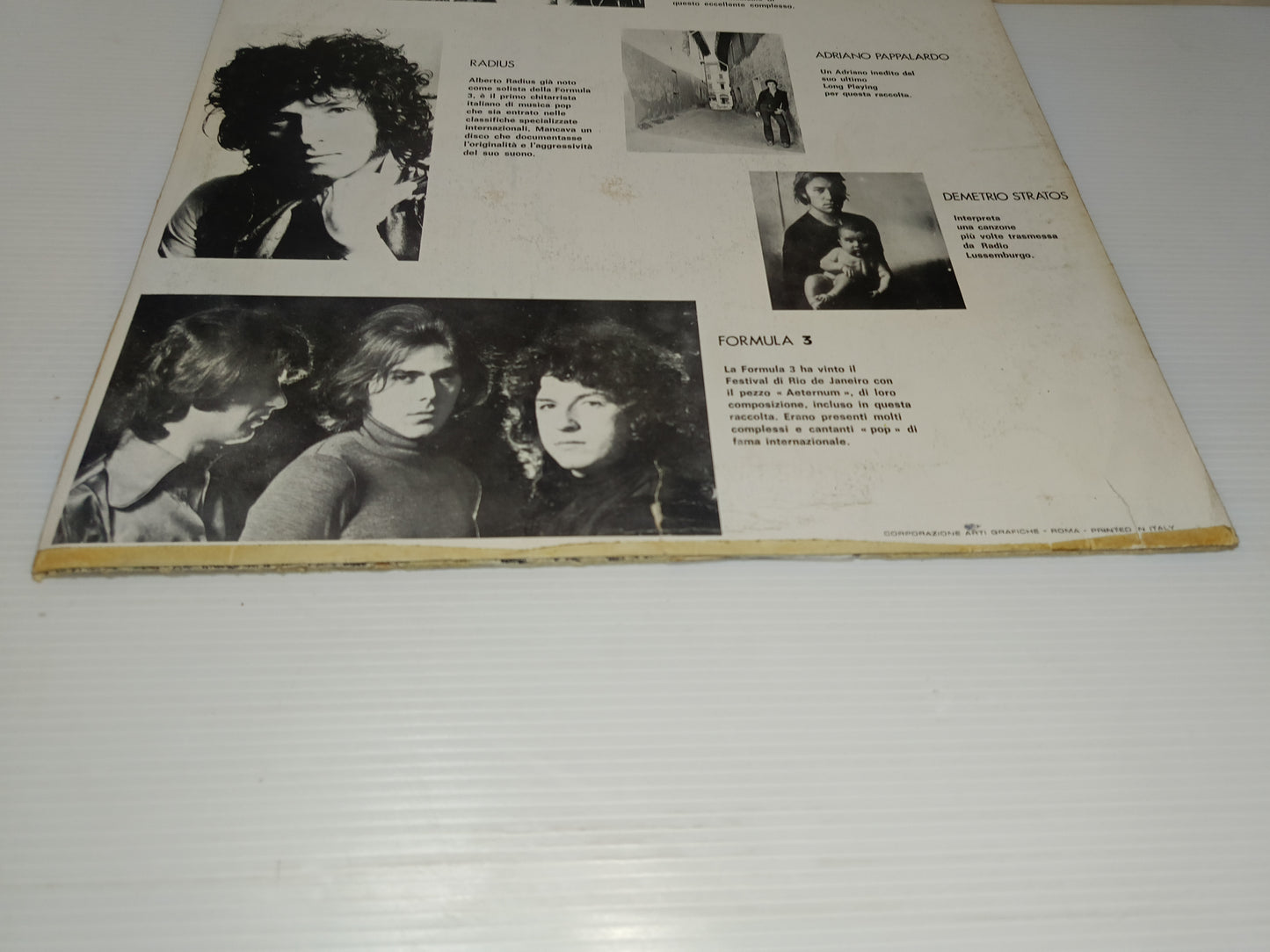 Qui Giovani Various LP 33 Giri
Edito nel 1972 da Numero Uno Cod.2G2KY 19279