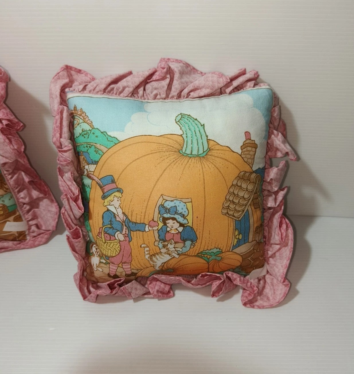 Piccoli cuscini vintage con immagini filastrocche Mamma Oca