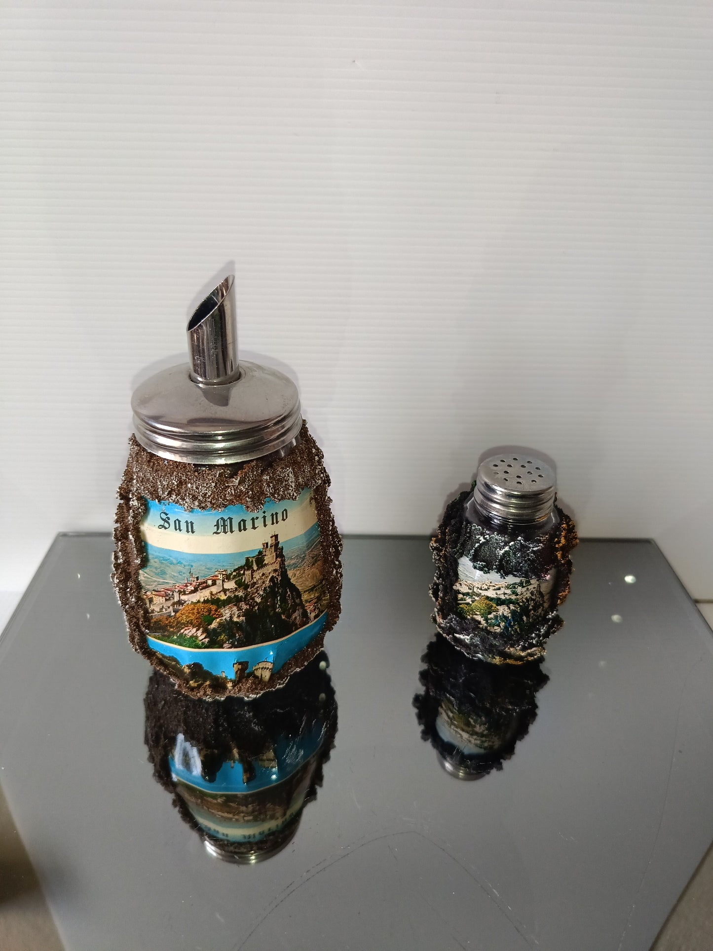 Portazucchero e Spargisale Souvenir S.Marino Vintage