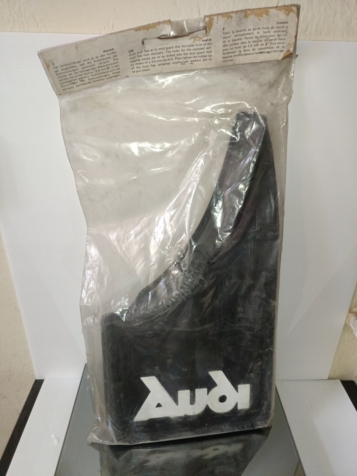 Audi 100 Paraspruzzi Posteriore Anno 1976