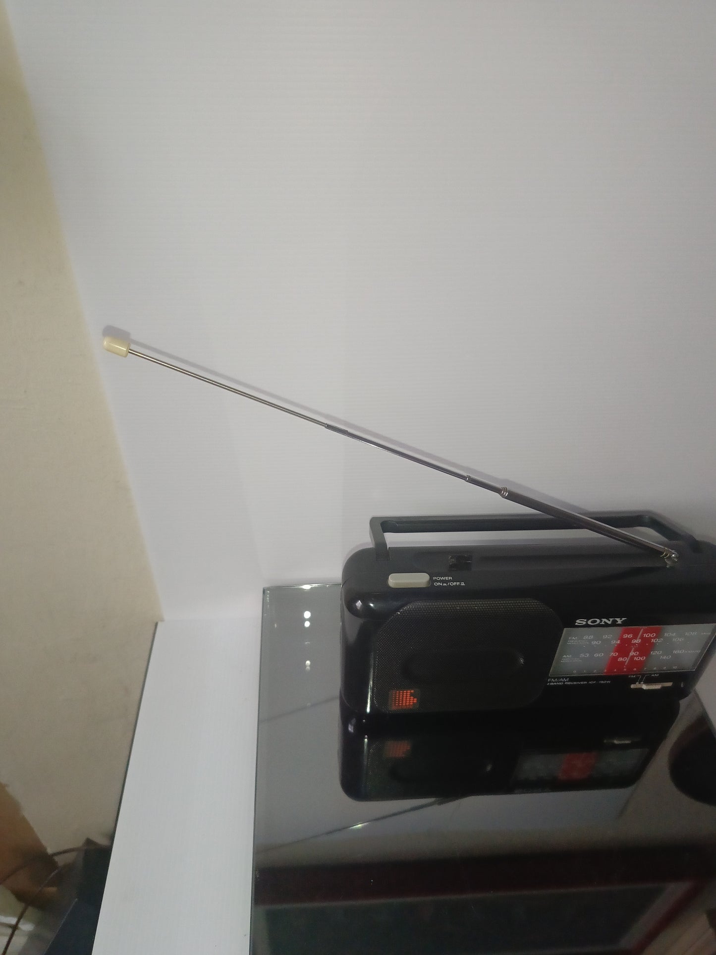 Sony ICF-750W FM/AM radio