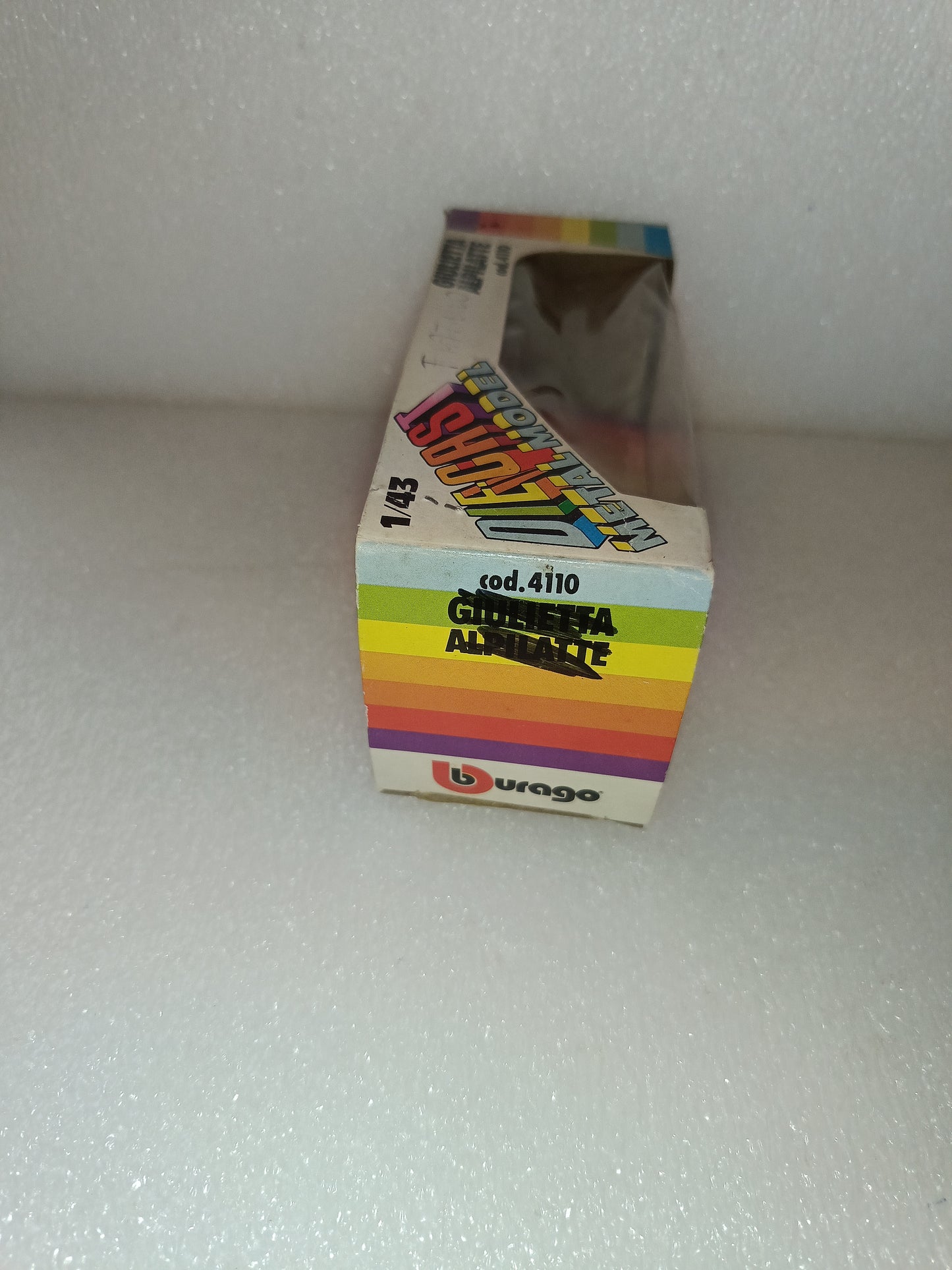 Alfa Romeo Giulietta Alpilatte
Scala 1:43
Bburago