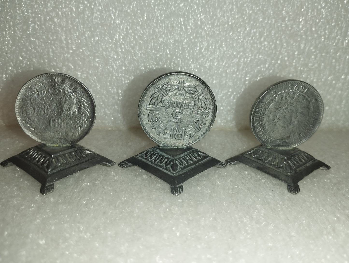 3 Monete Con Base Riproduzioni In Peltro Vintage