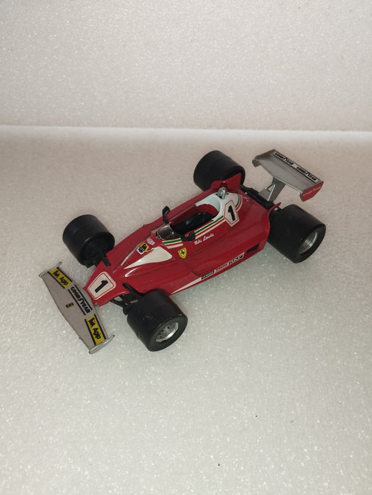 Ferrari 312T2 Niki Lauda
Prodotta nel 1976 da Polistil art.FX9
Scala 1:25