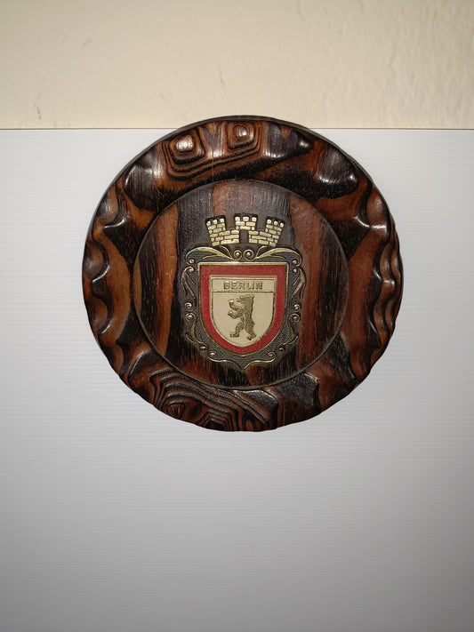 Stemma Berlino In Legno e Plastica Vintage