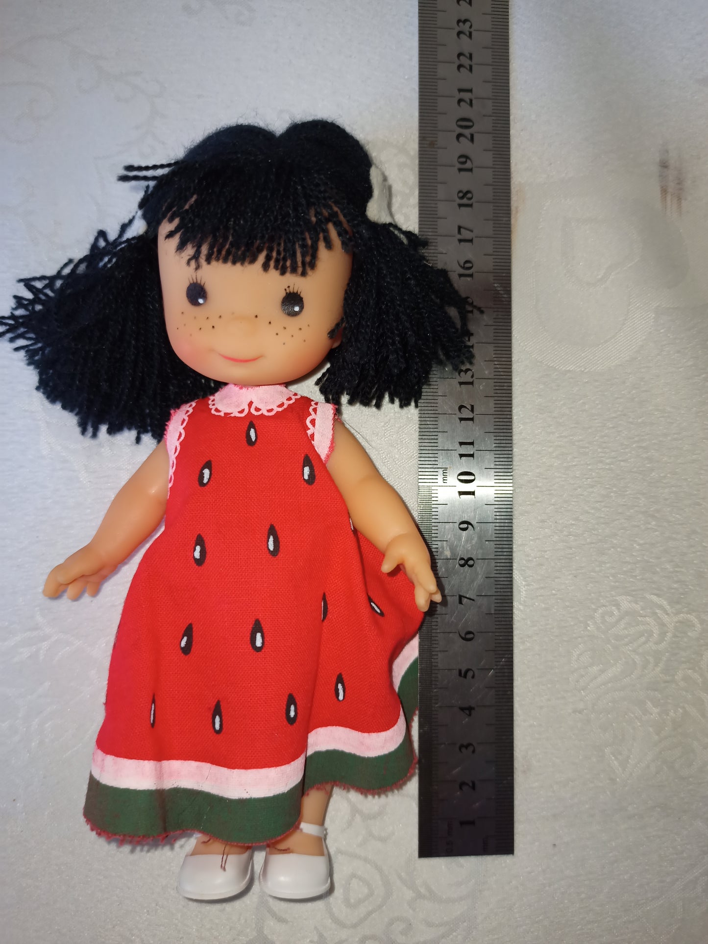 Bambolina Furga anguria, originale anni 70