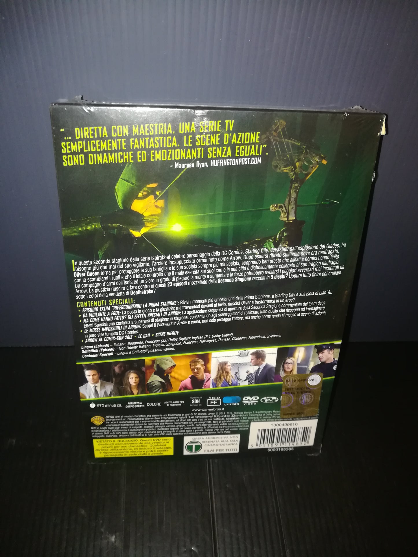 Box set "Arrow.The Complete Second Season." 5 disc DVD