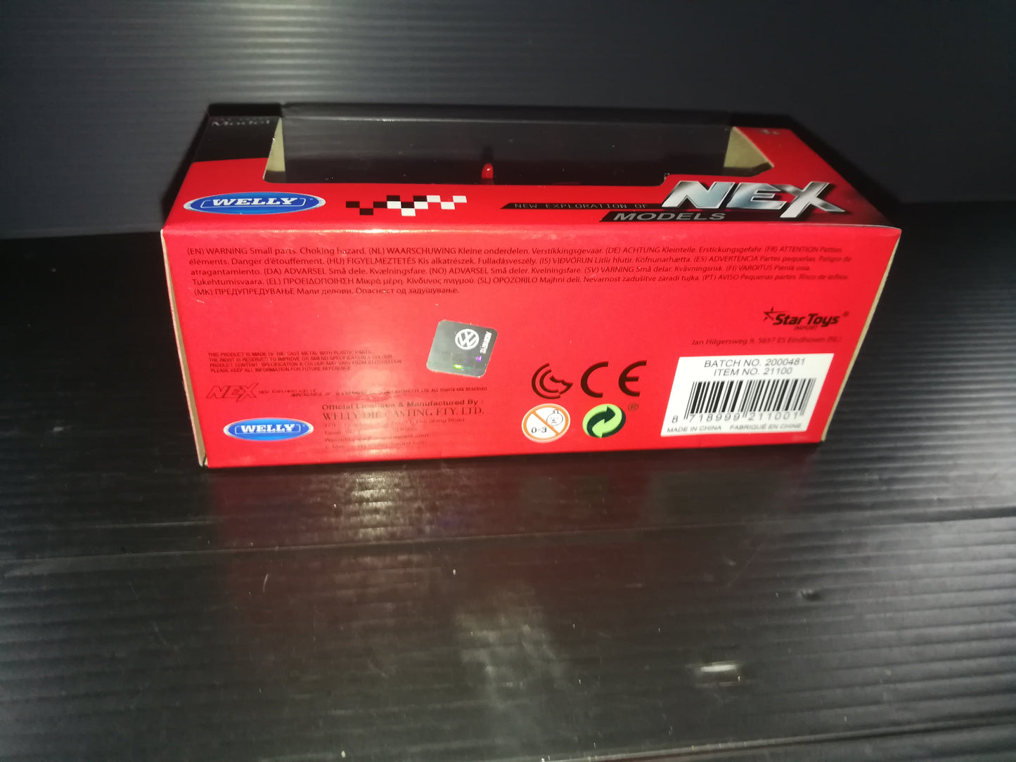 Modellino " Volkswagen Golf I GTI" Nex Welly