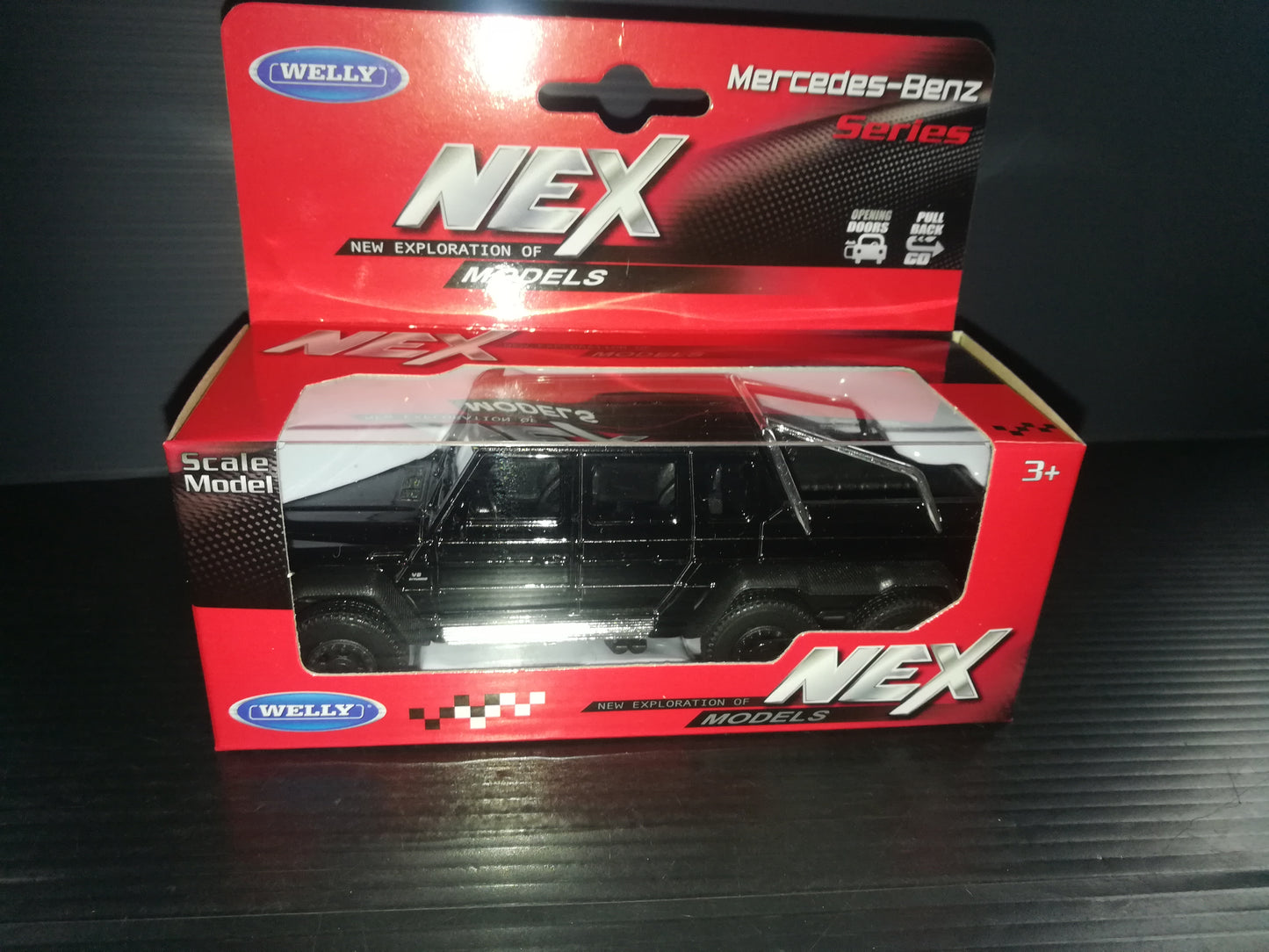 Model car "Mercedes Benz G63 AMG 6 x 6" Nex Welly