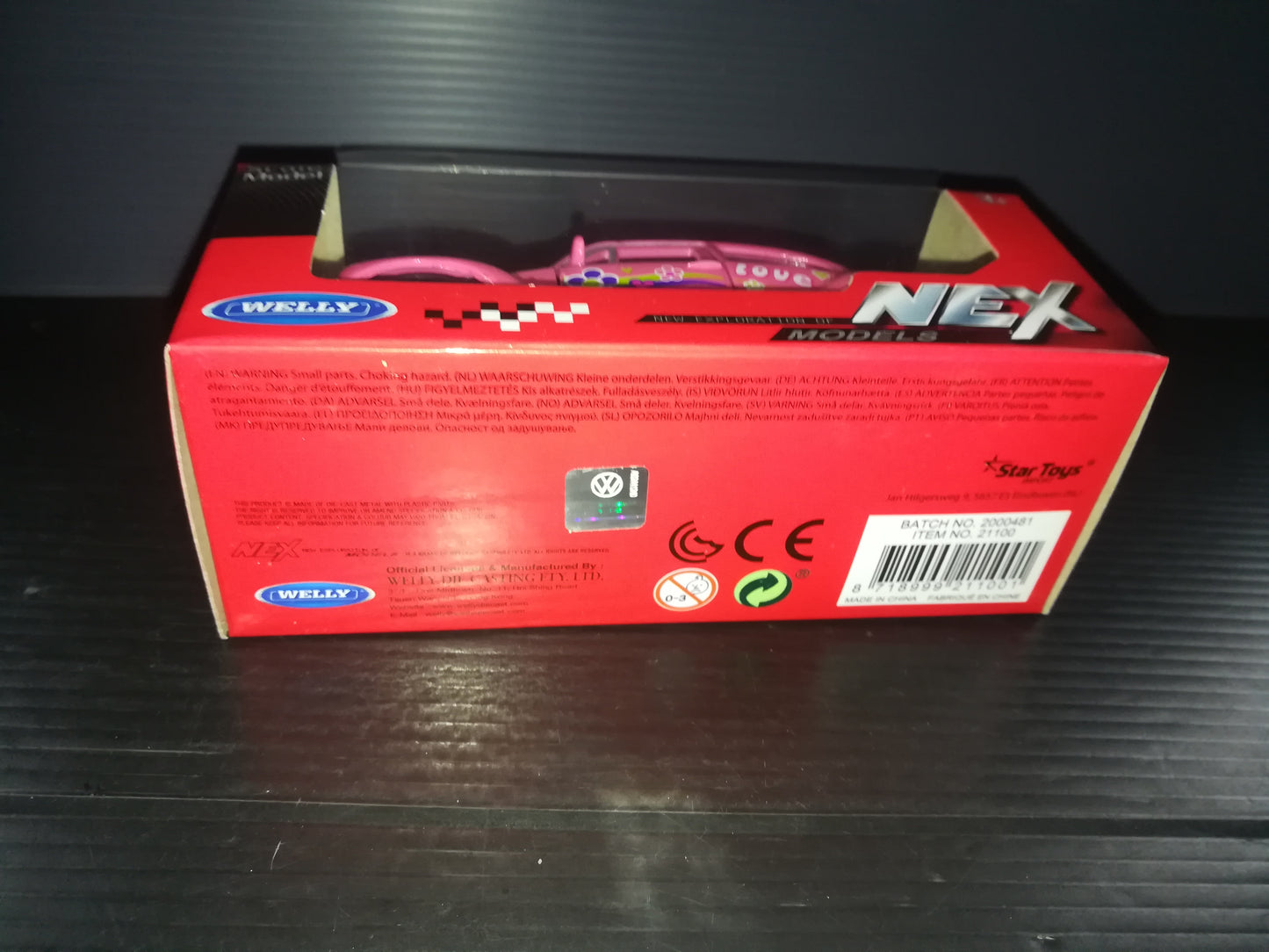 Modellino " Volkswagen Maggiolino Peace Love" Nex Welly