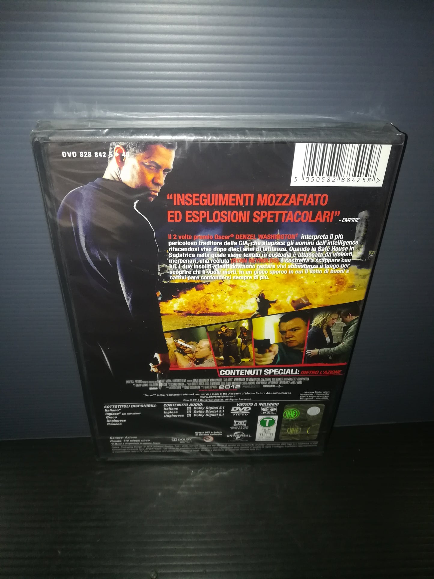 "Safe House. No one is safe" Washington/Reynolds DVD