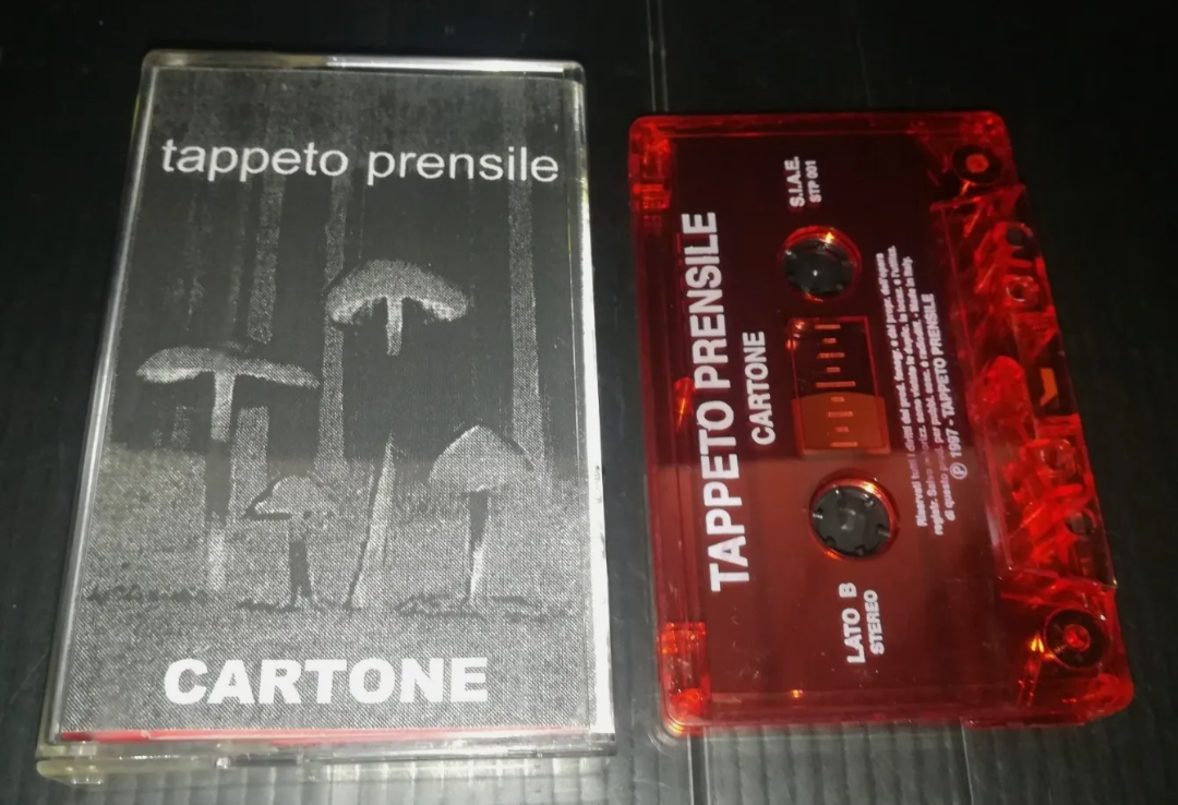 "Cartone" Tappeto Prensile Musicassetta
