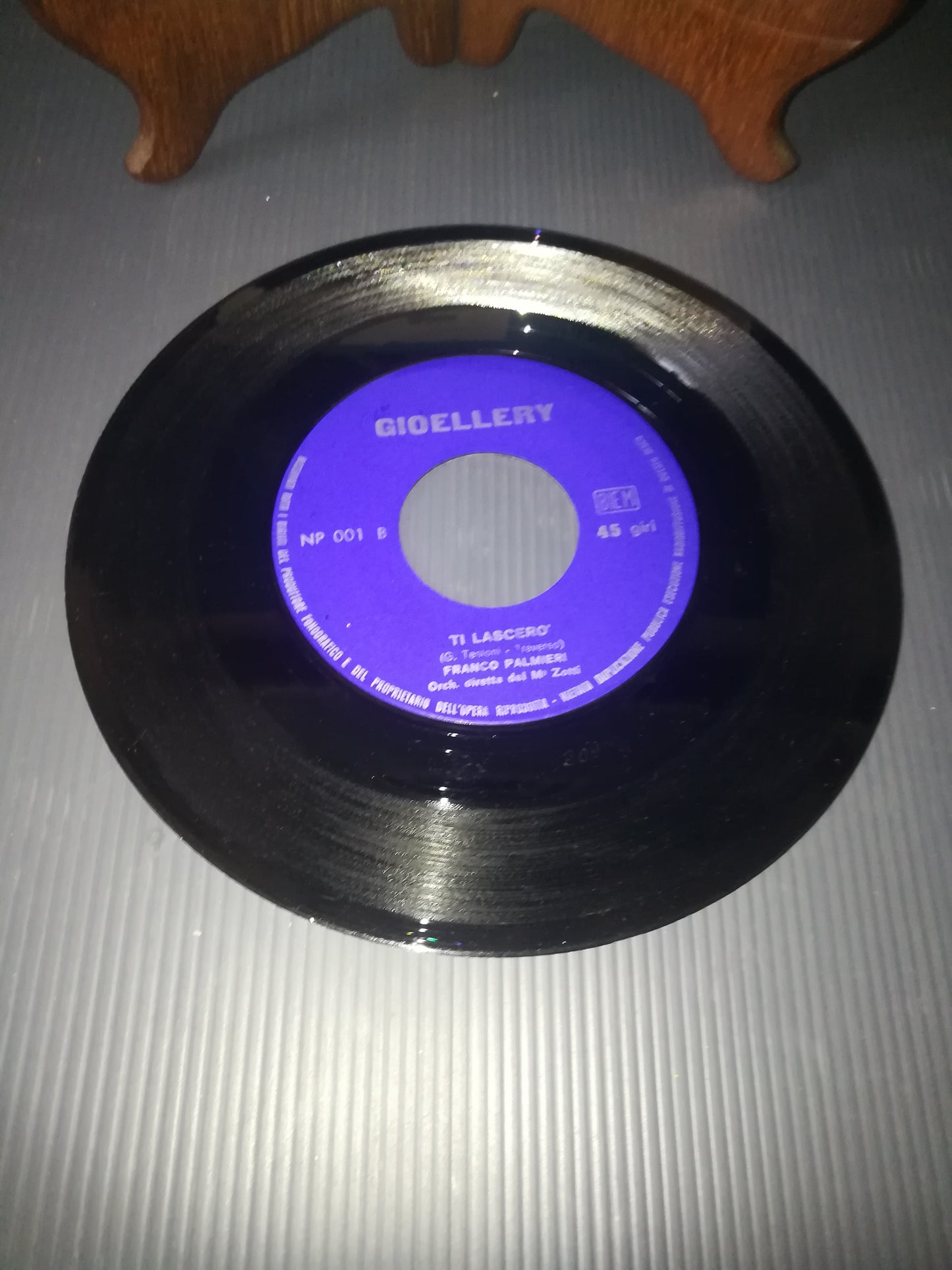 Un Anno Fa/Ti Lascerò" Franco Palmieri 45 Giri
Edito da Gioellery