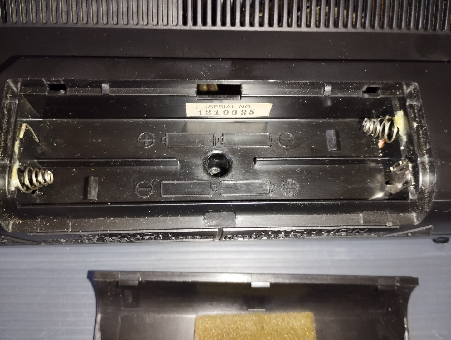 Radio Sony ICF-750W 2band FM/AM
Made in Malaysia