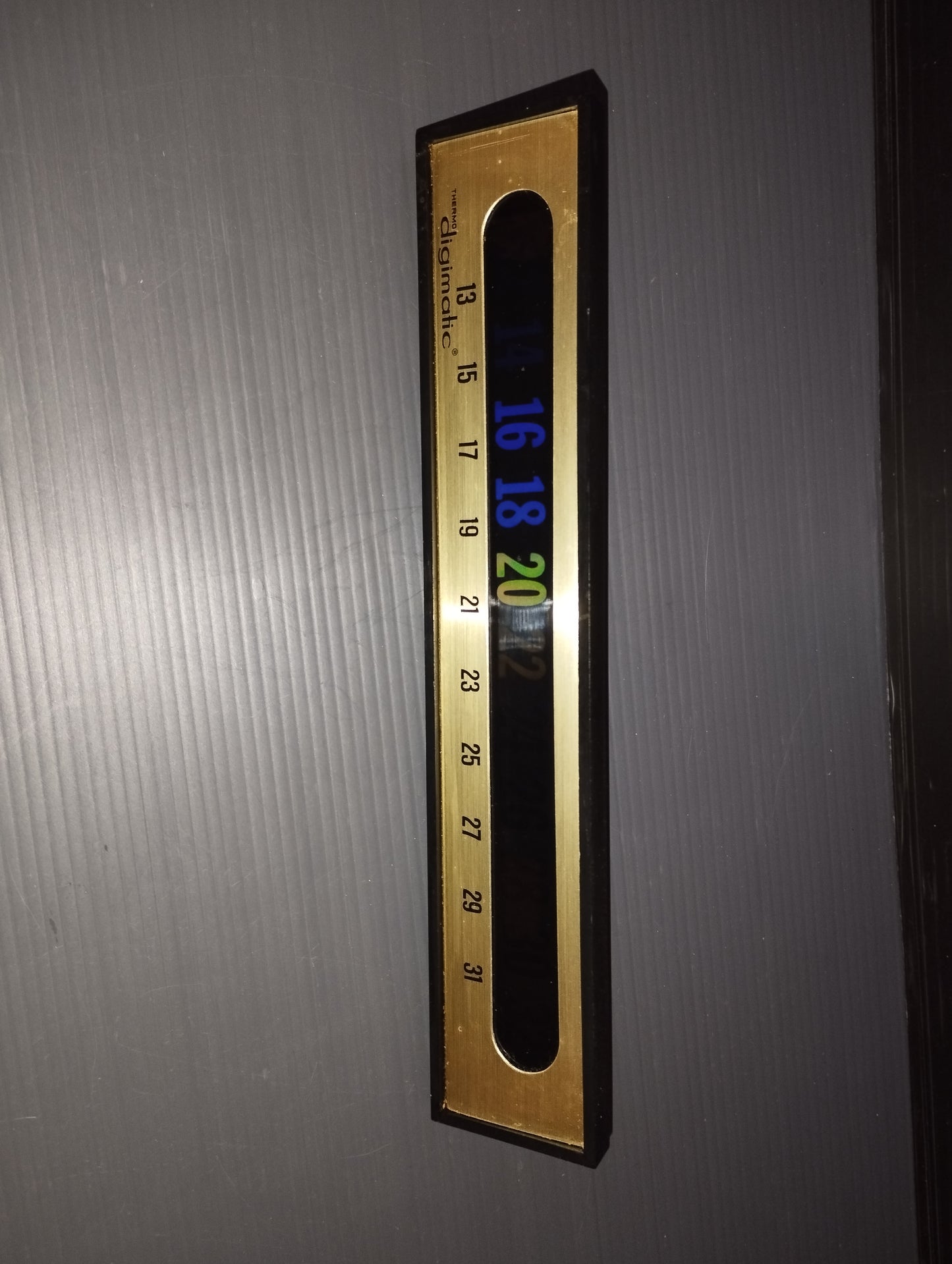 Termometro Da Scrivania
Thermos Digimatic
Anni 80