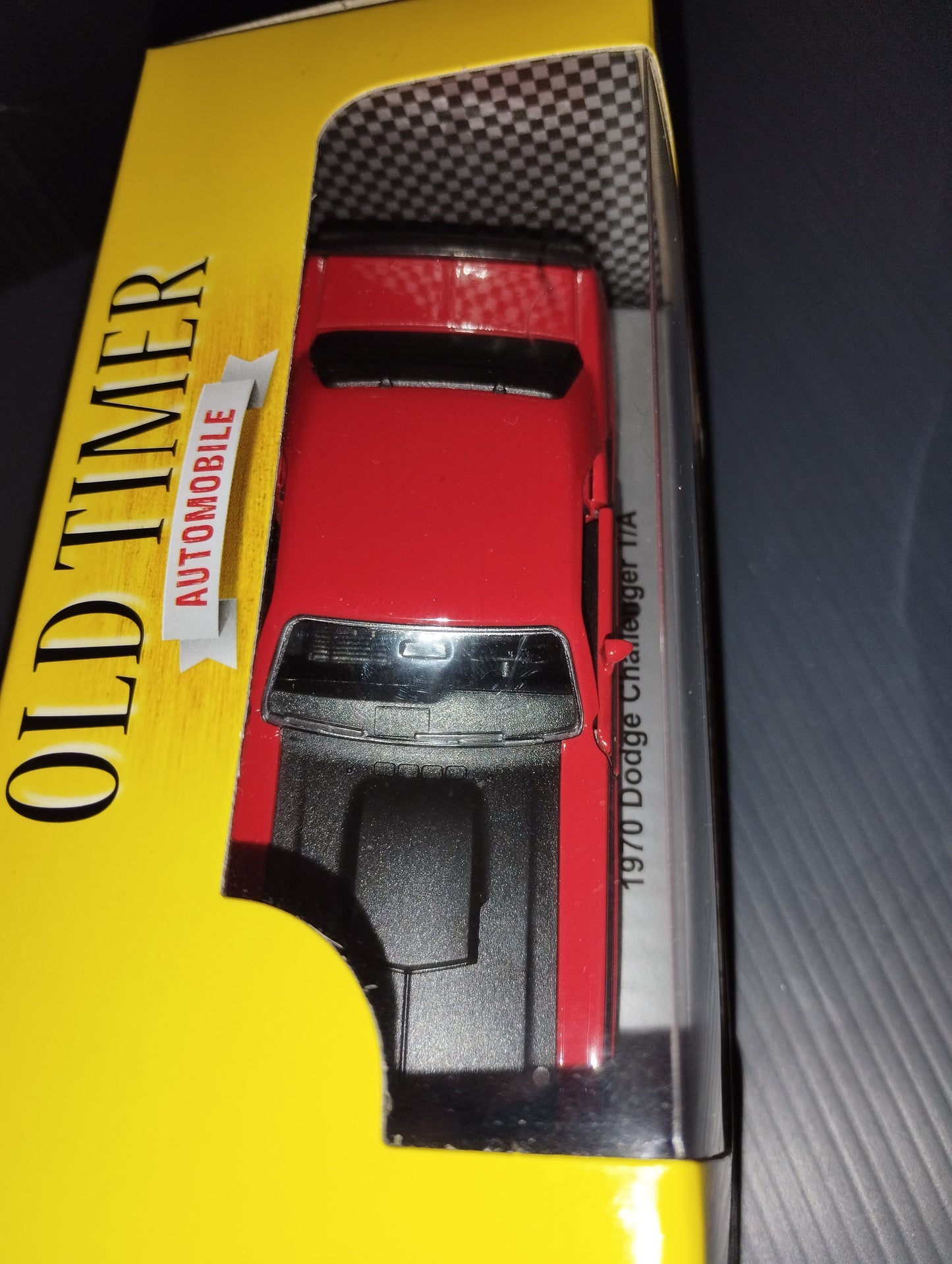 1970 Dodge Challenger T/A model car Produced by Welly
Scale 1:36