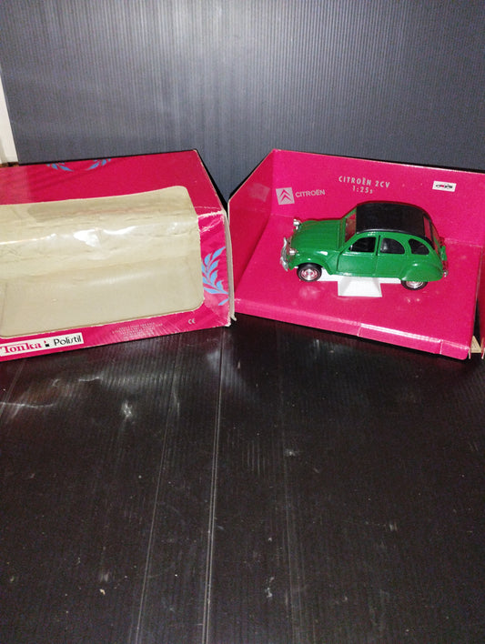 Citroen 2 CV model
Produced by Tonka Polistil
Scale 1:25