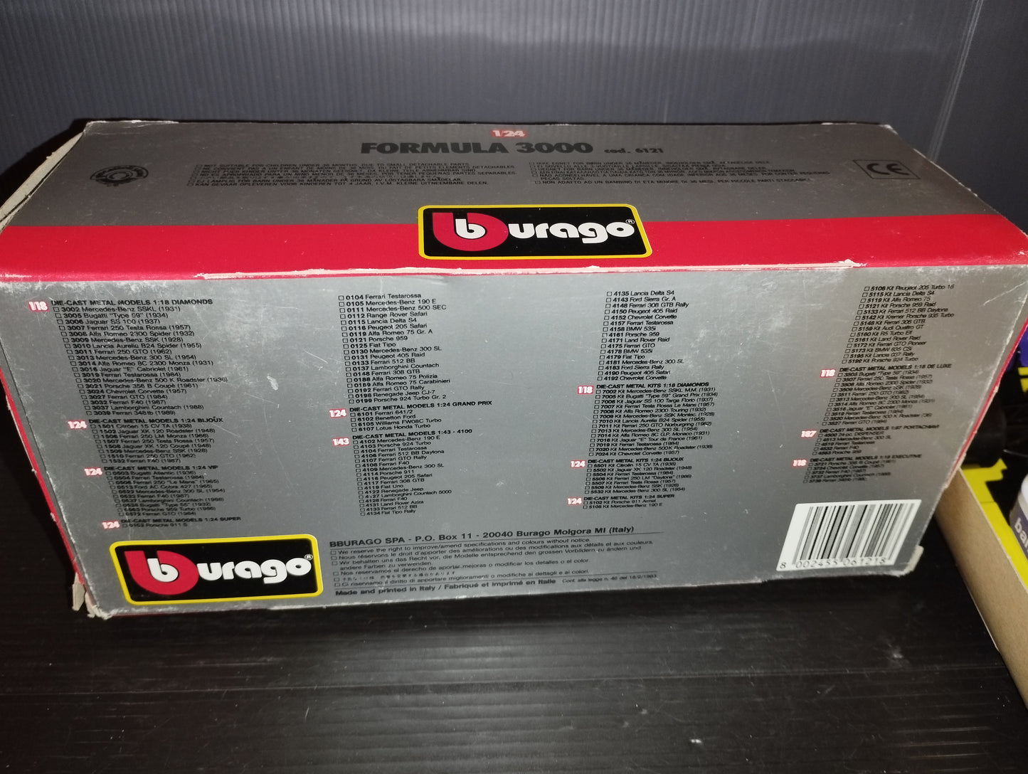 Formula 3000 model
Produced by Burago Code 6121