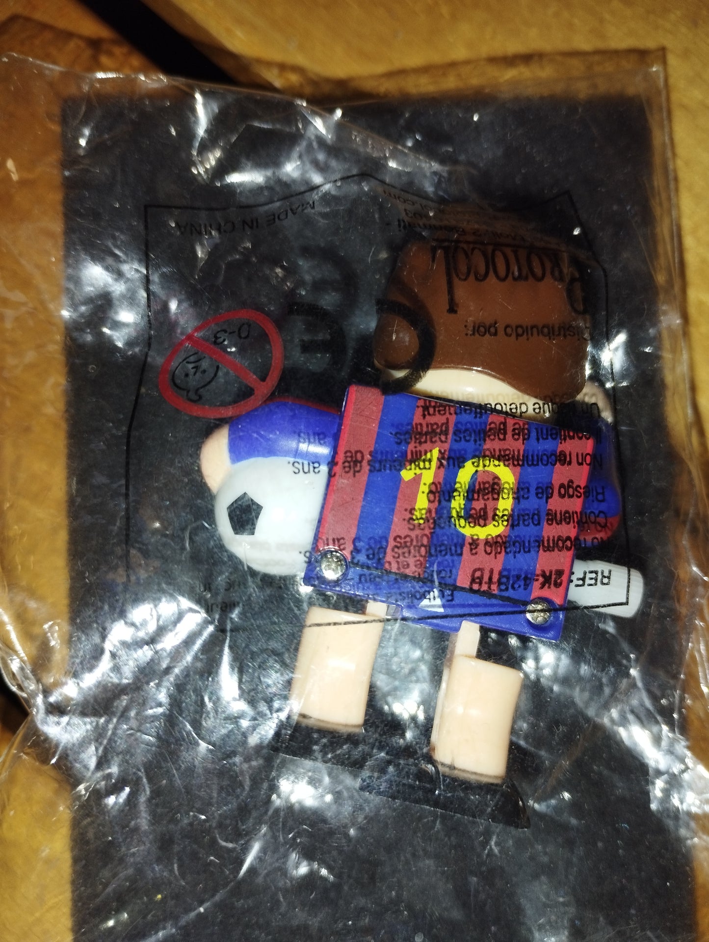 Gadget Footballer Messi Barcelona
Made of plastic