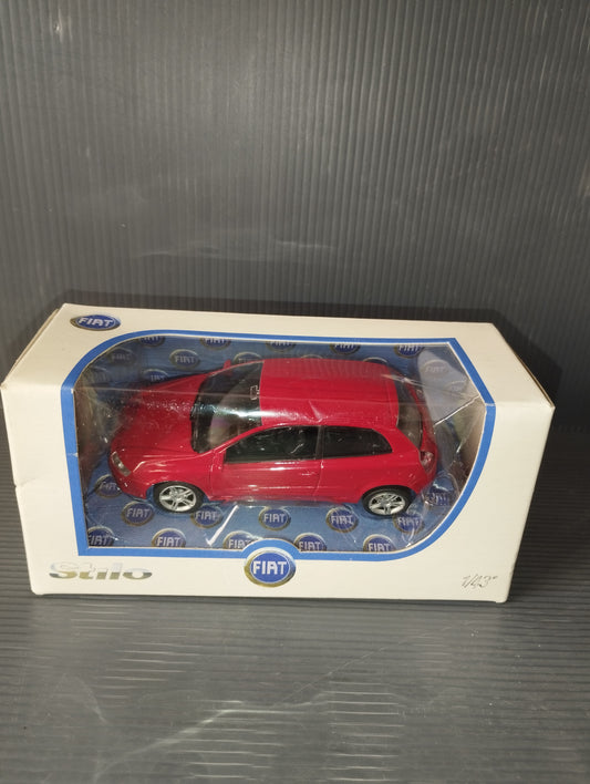 Modellino Fiat Stilo
Prodotto da Norev
Scala 1:43