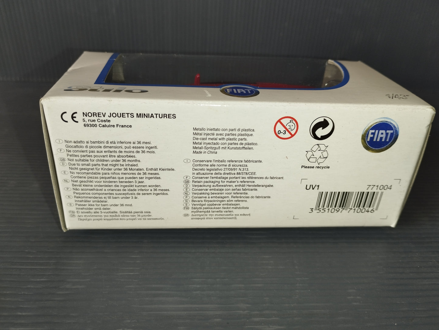 Modellino Fiat Stilo
Prodotto da Norev
Scala 1:43