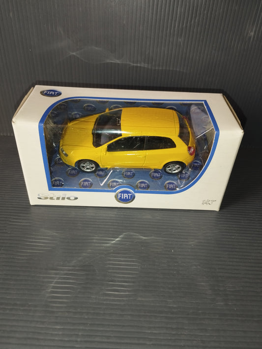 Modellino Fiat StiloProdotto da NorevScala 1:43