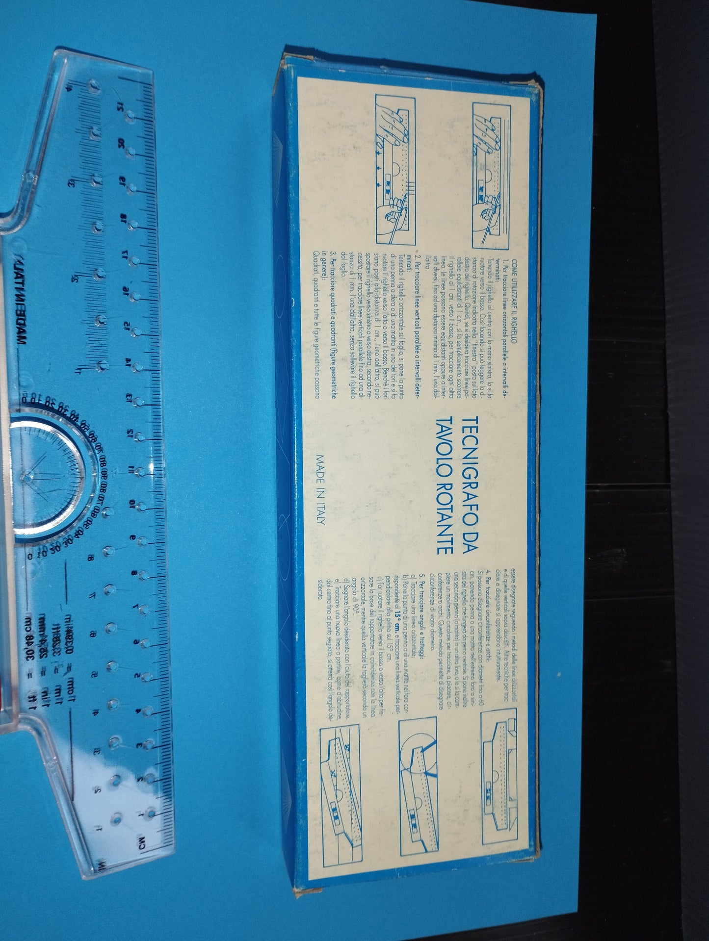 Tecnigrafo Da Tavolo Rotante In Plastica vintage
Made in Italy