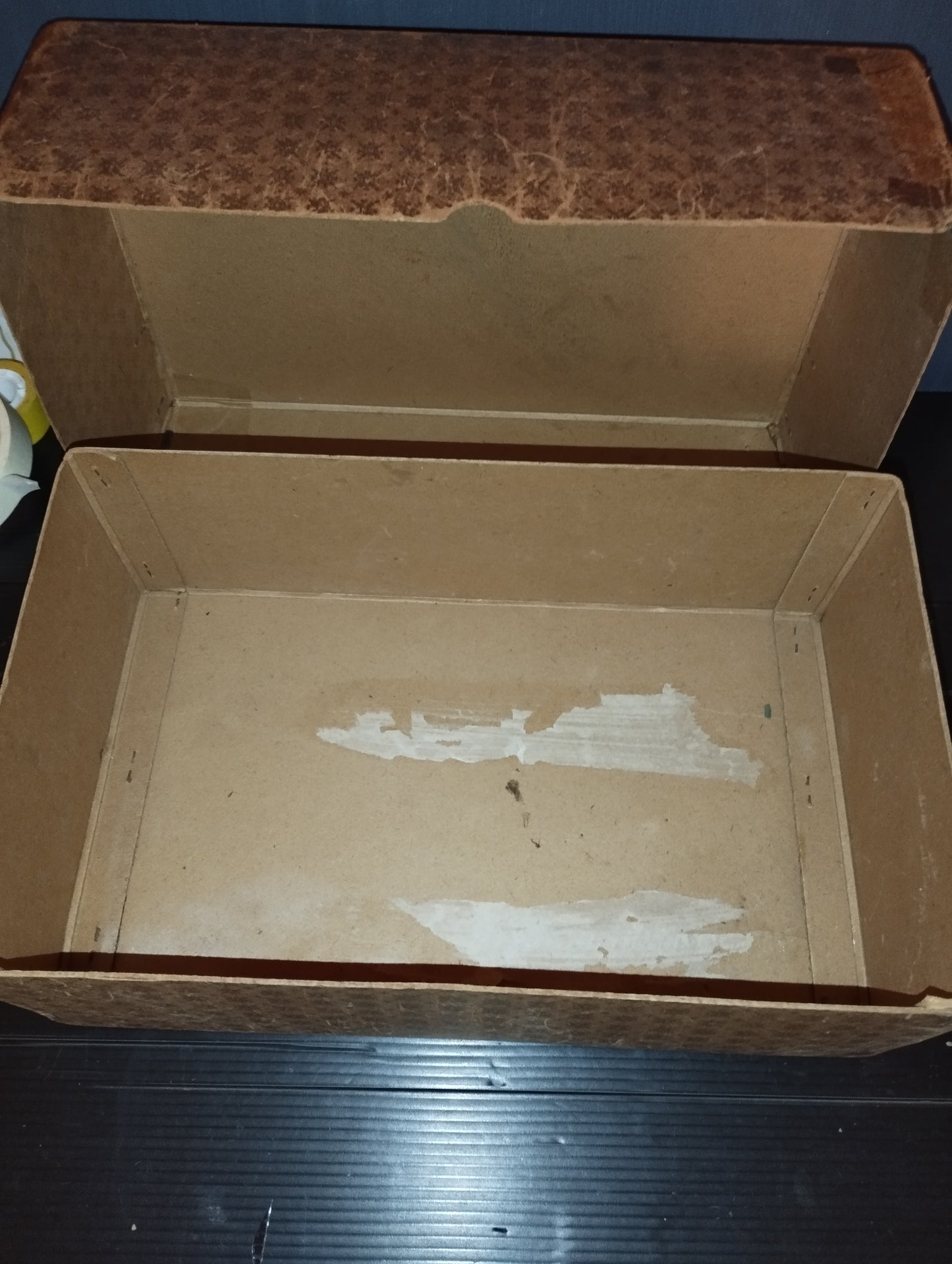 Antica Scatola Knitting uso Seta Marca Moro In Cartone e graffette