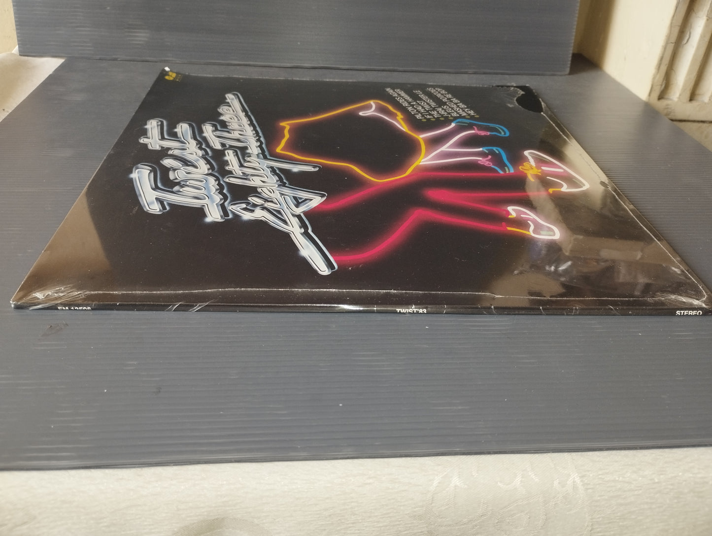 Twist 83 Lp 33 laps
Produced by Five Record Cod.FM 13506