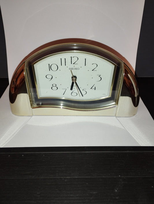 Seiko Quartz watch
Made in Japan
Vintage