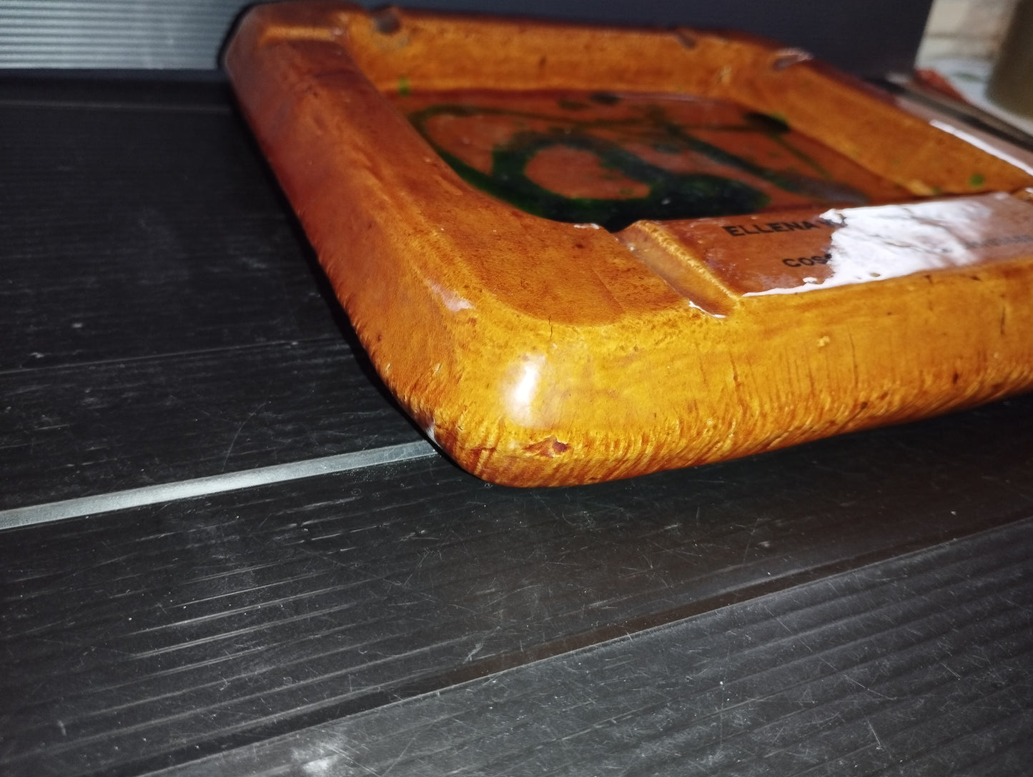 Posacenere In Ceramica Smaltata Pubblicitario
Lavorazione artigianale