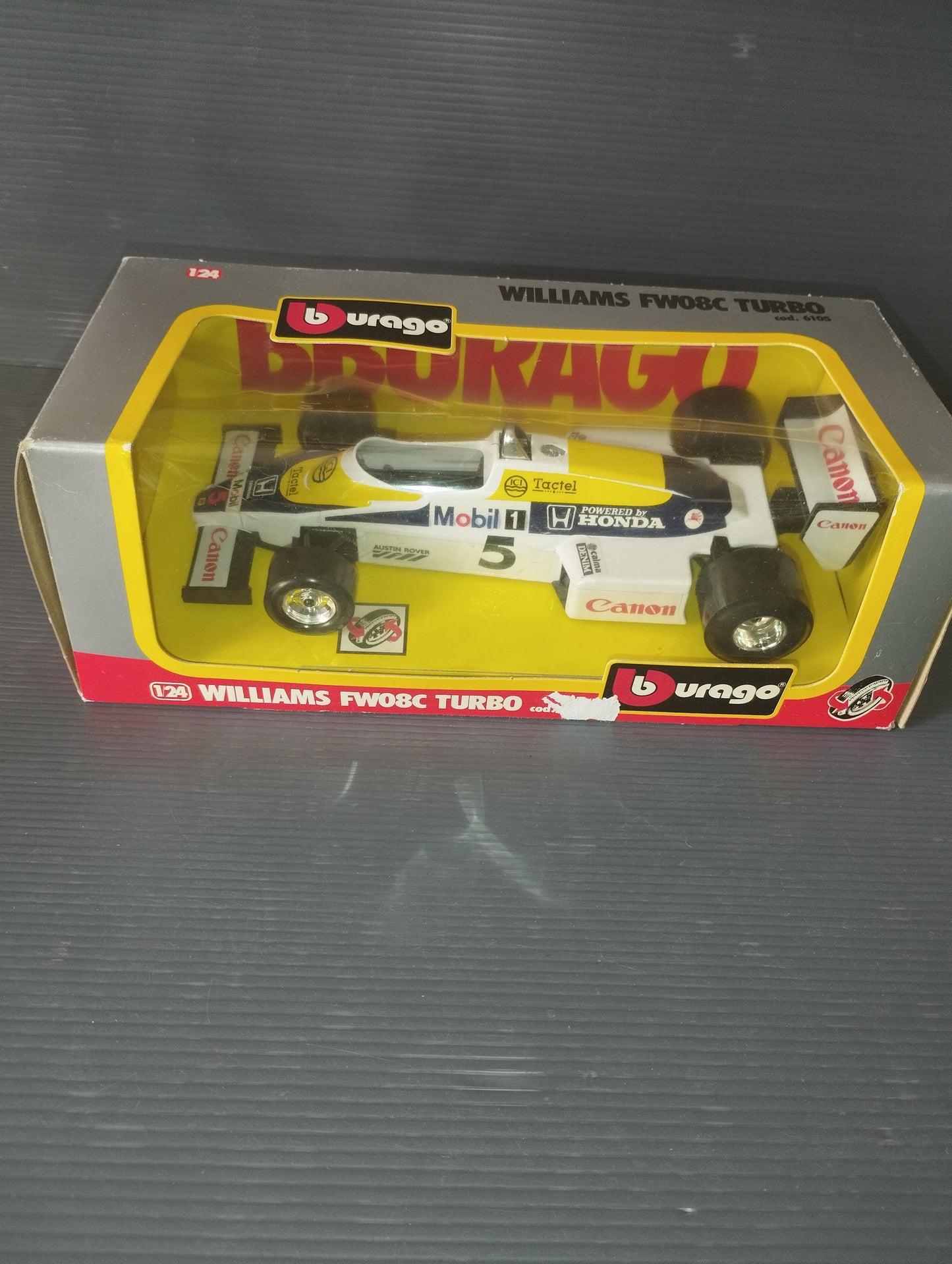 Modellino Williams FW08C Turbo Prodotto da Bburago cod.6105
Scala 1:24