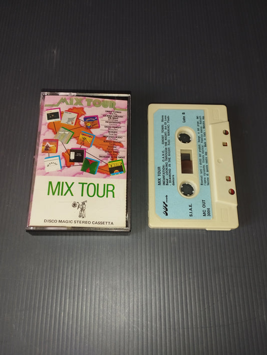 Mix Tour" Musicassetta Electronic
Edita nel 1983 da Disco Magic Cod.MC109/MC OUT 3004