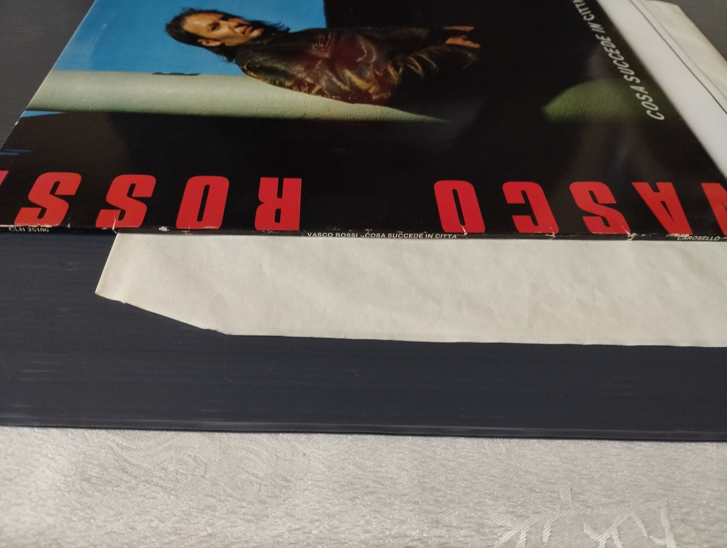 Cosa succede in città" Vasco Rossi Lp 33 Giri
Edito nel 1985 da Carosello Cod .CLN 25109