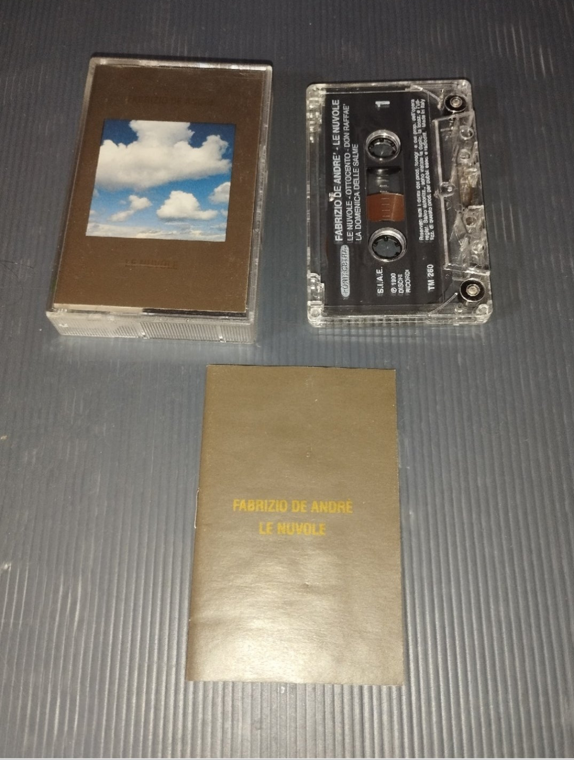 Fabrizio De André The clouds Music cassette