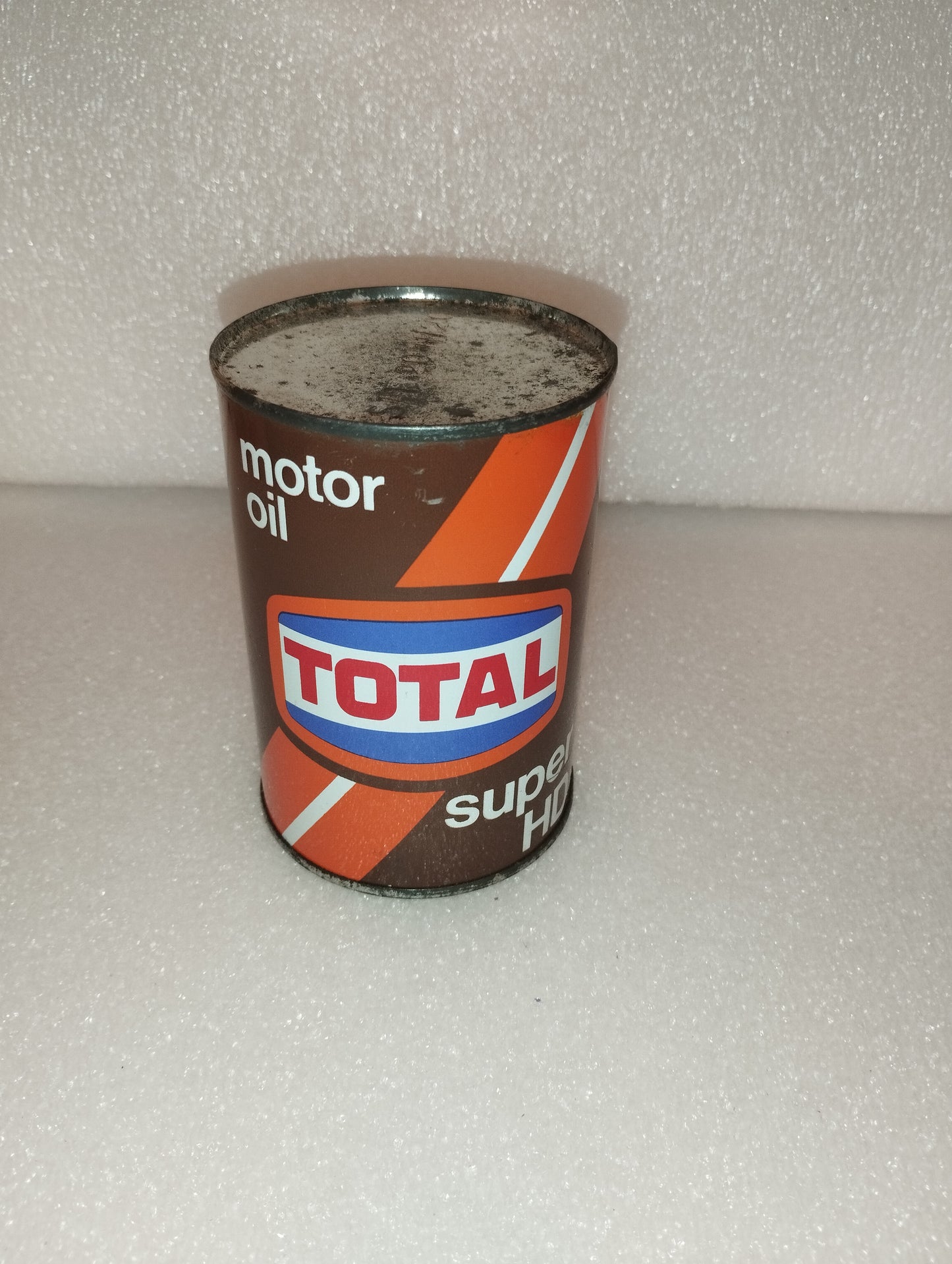 Total Super HD Engine Oil Can
 1/2 Liter
 SAE 20W/20
 70's