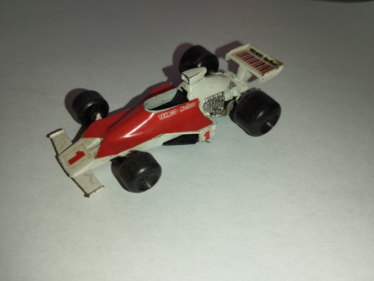 Mc Laren M23 Polistil model

 Scale 1:55